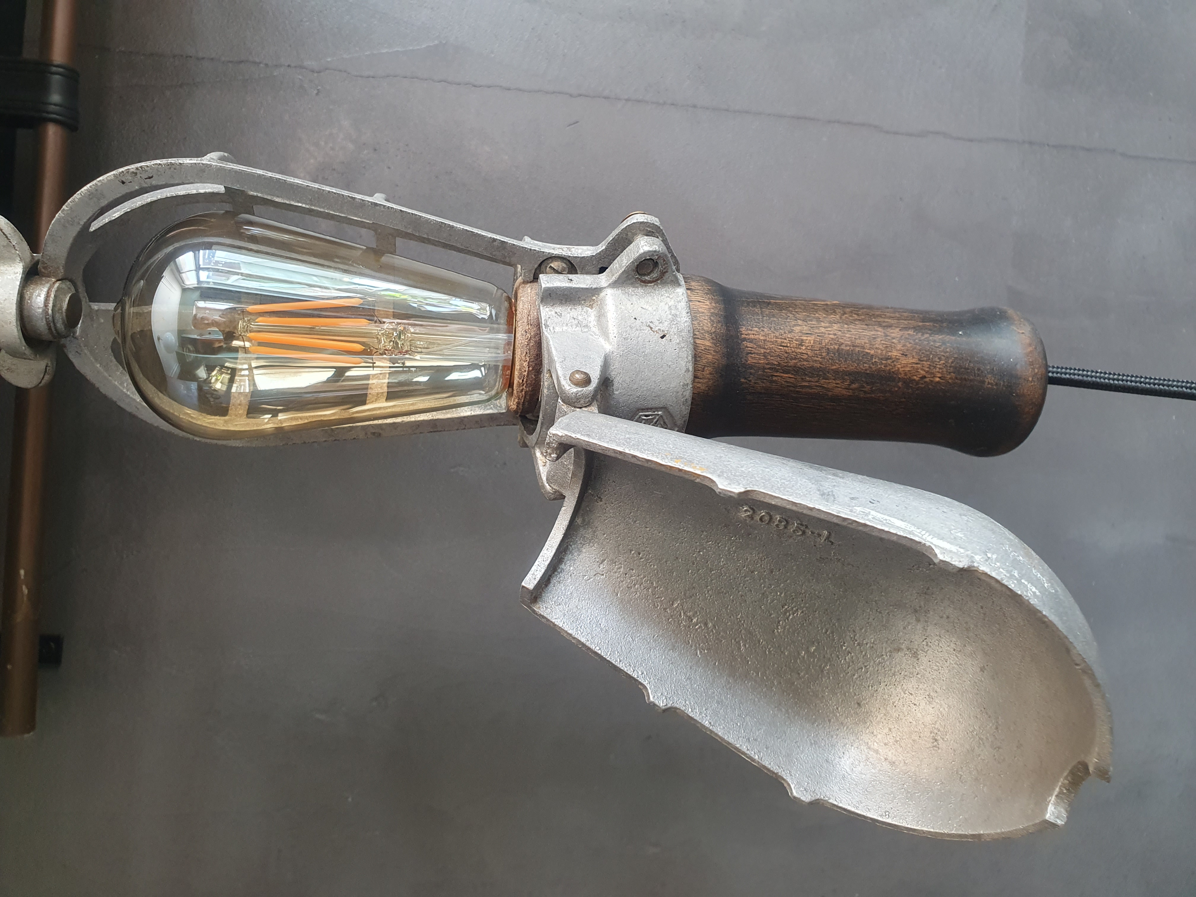 Crouse Hinds Werklamp ' Troublelight' Uit De Jaren 30. image 10