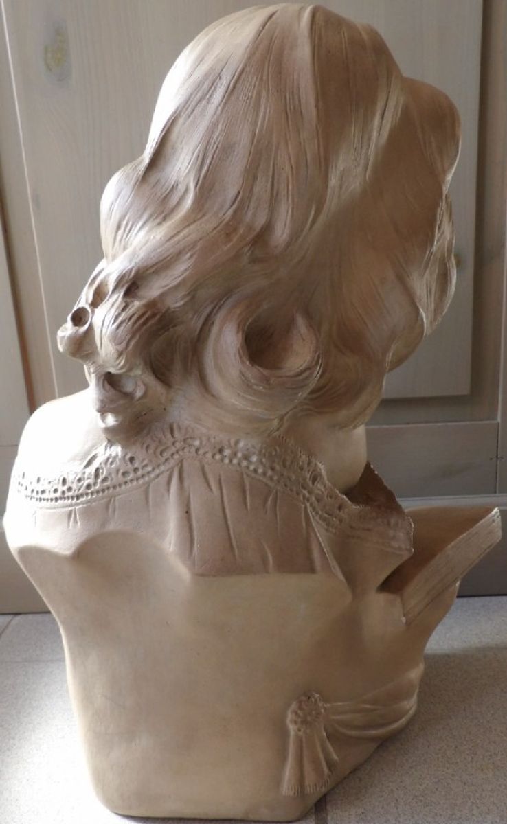 Austin Productions "lezend Meisje". image 6
