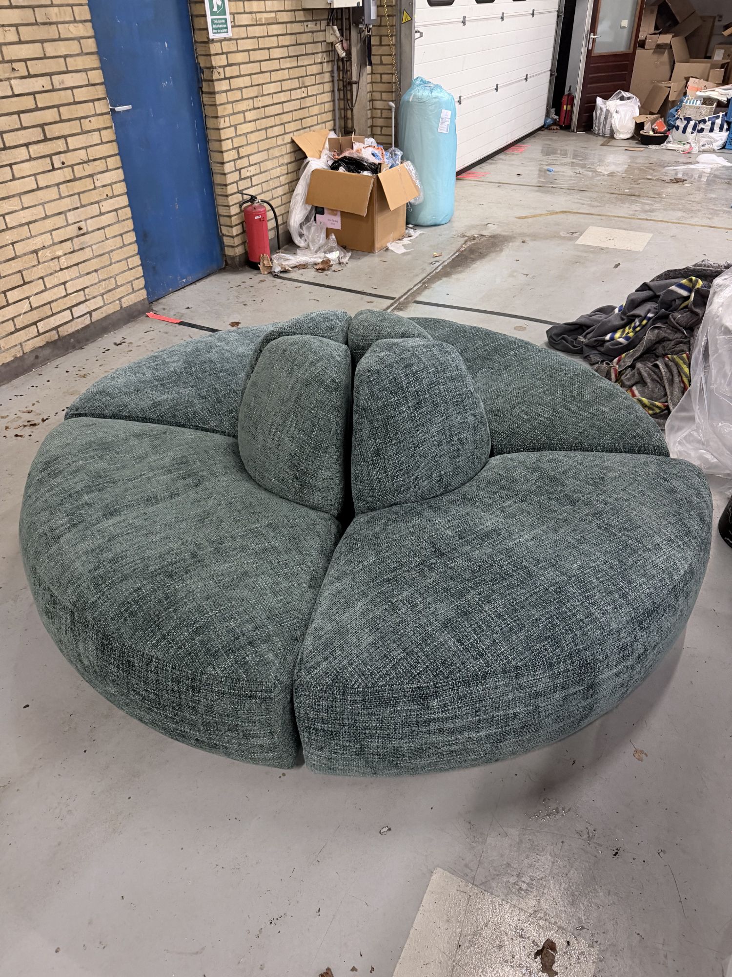 Polspotten | A-round-u Bank Eindhoek image 3