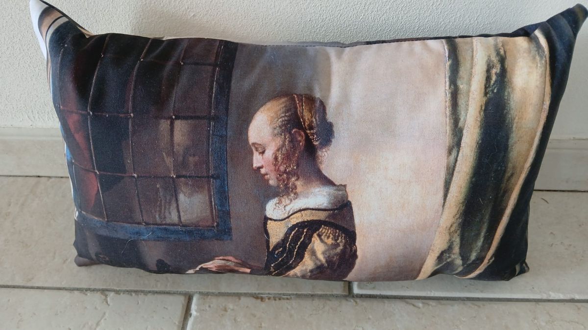 Sierkussen Vermeer Meisje Leest Een Brief Bij Het Raam Nieuw image 4