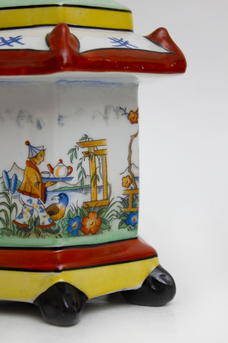 Elka Gdr Vintage Porseleinen Parfumlamp Pagode Met Japanse Voorstelling image 3