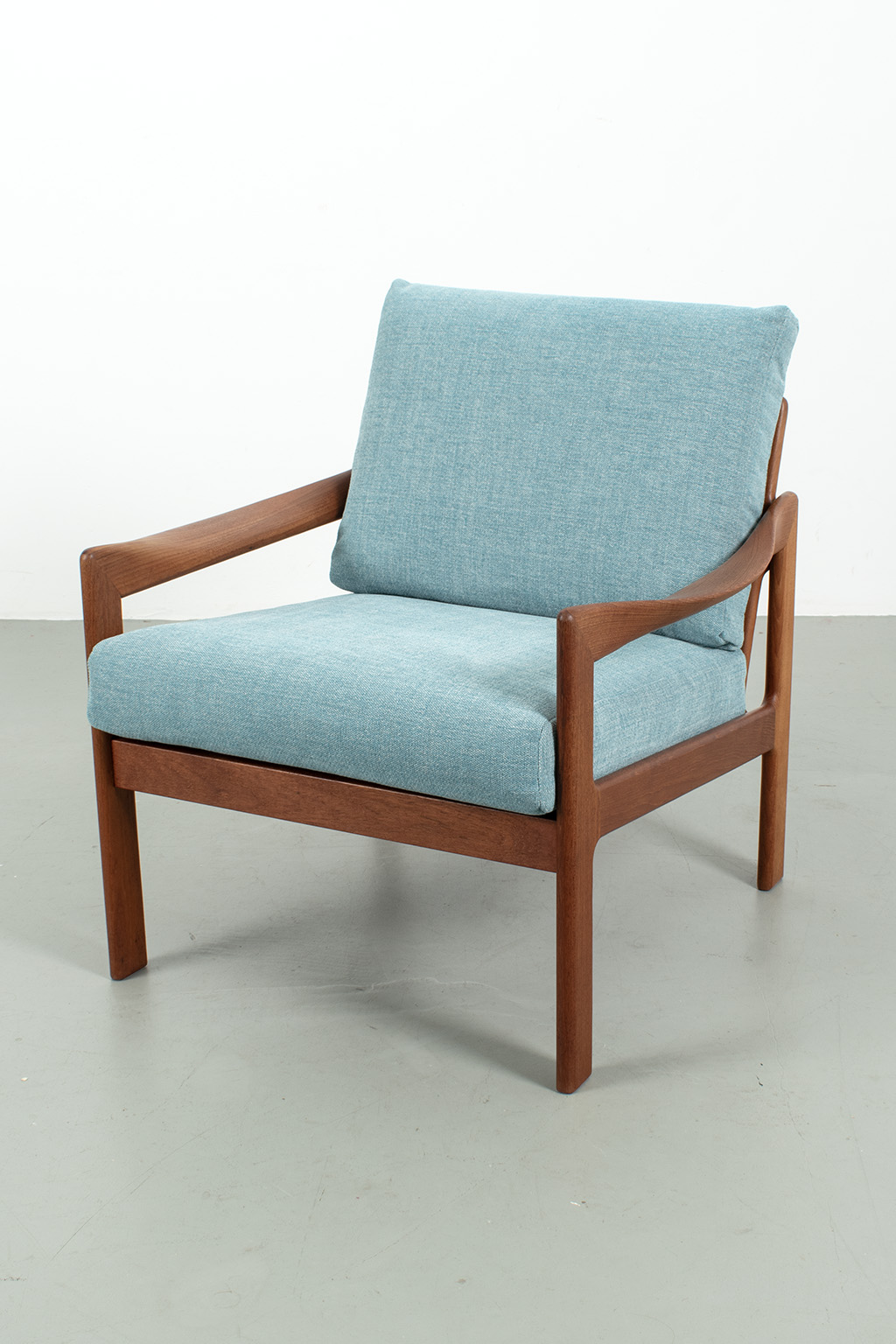 Illum Wikkelsø Set Fauteuils, Refurbished image 5