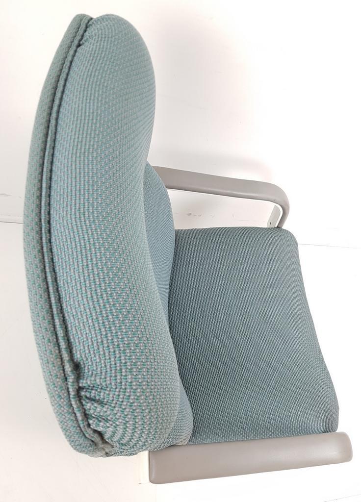 Vintage Artifort Fauteuil | De Ploeg Stof Grape | Stervoet image 5