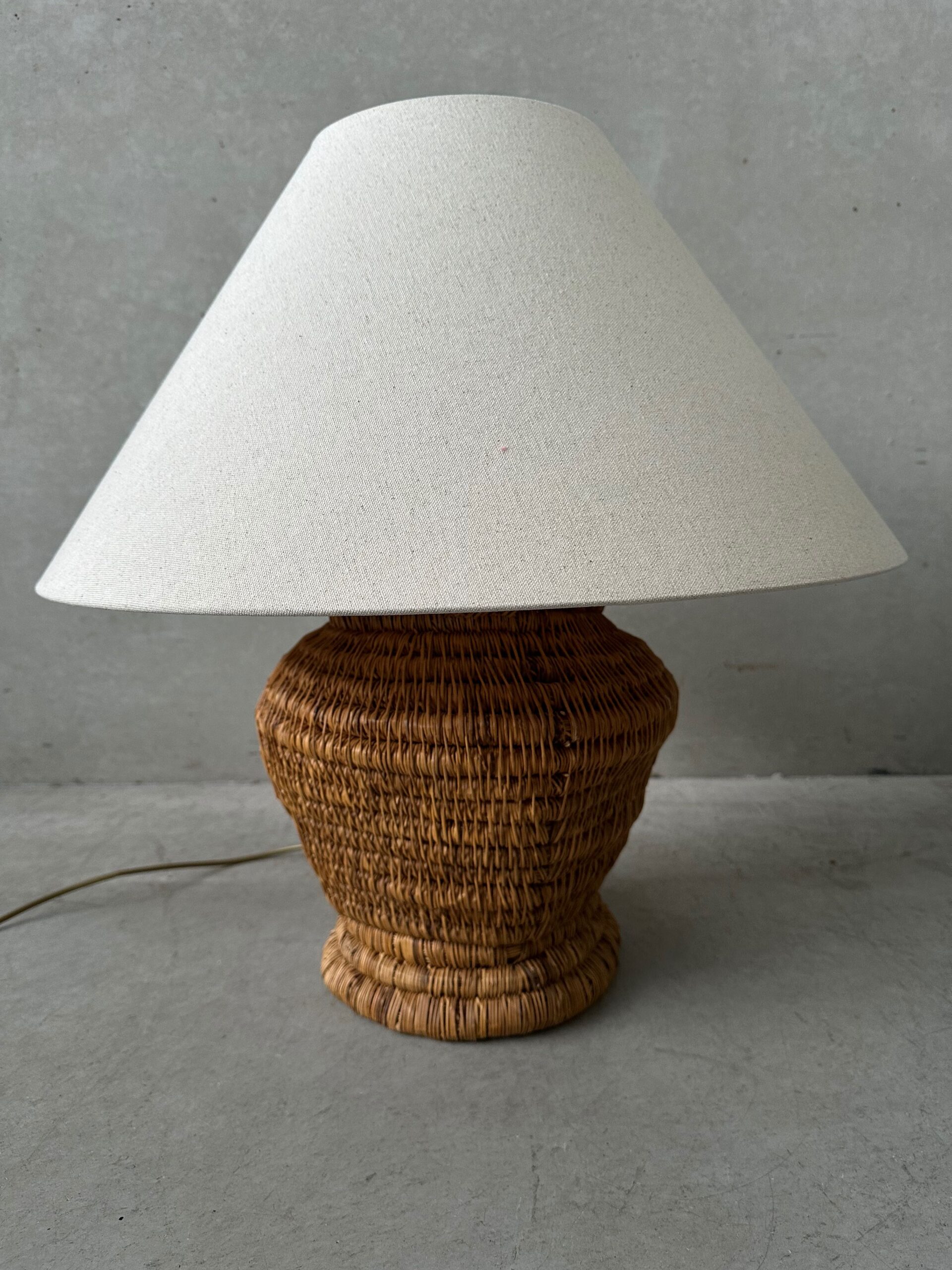 Vintage Tafellamp – Oude Rotan Kruik image 6
