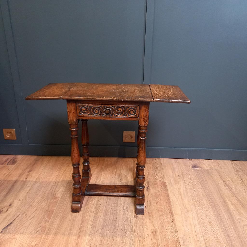 Antieke Drop Leaf Jointstool image 7