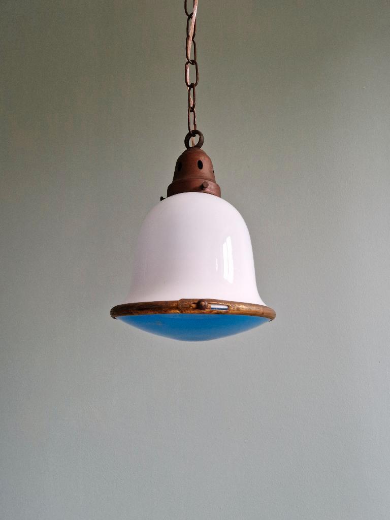 Bauhaus-hanglamp In Opaline En Blauw Gesatineerd Glas, 1920 image 3