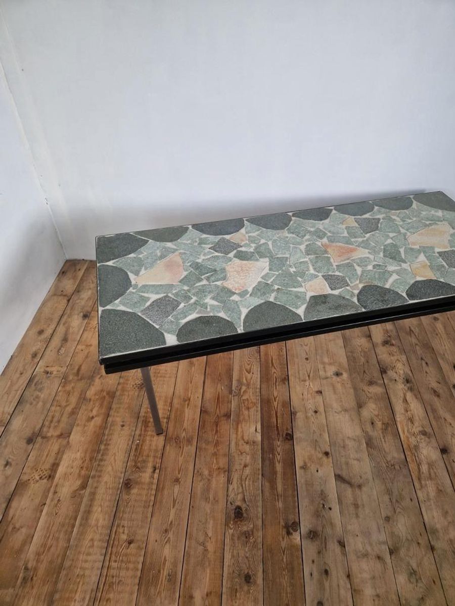 Mid Century Natuurstenen Tafel Met Zwevend Blad Design image 2