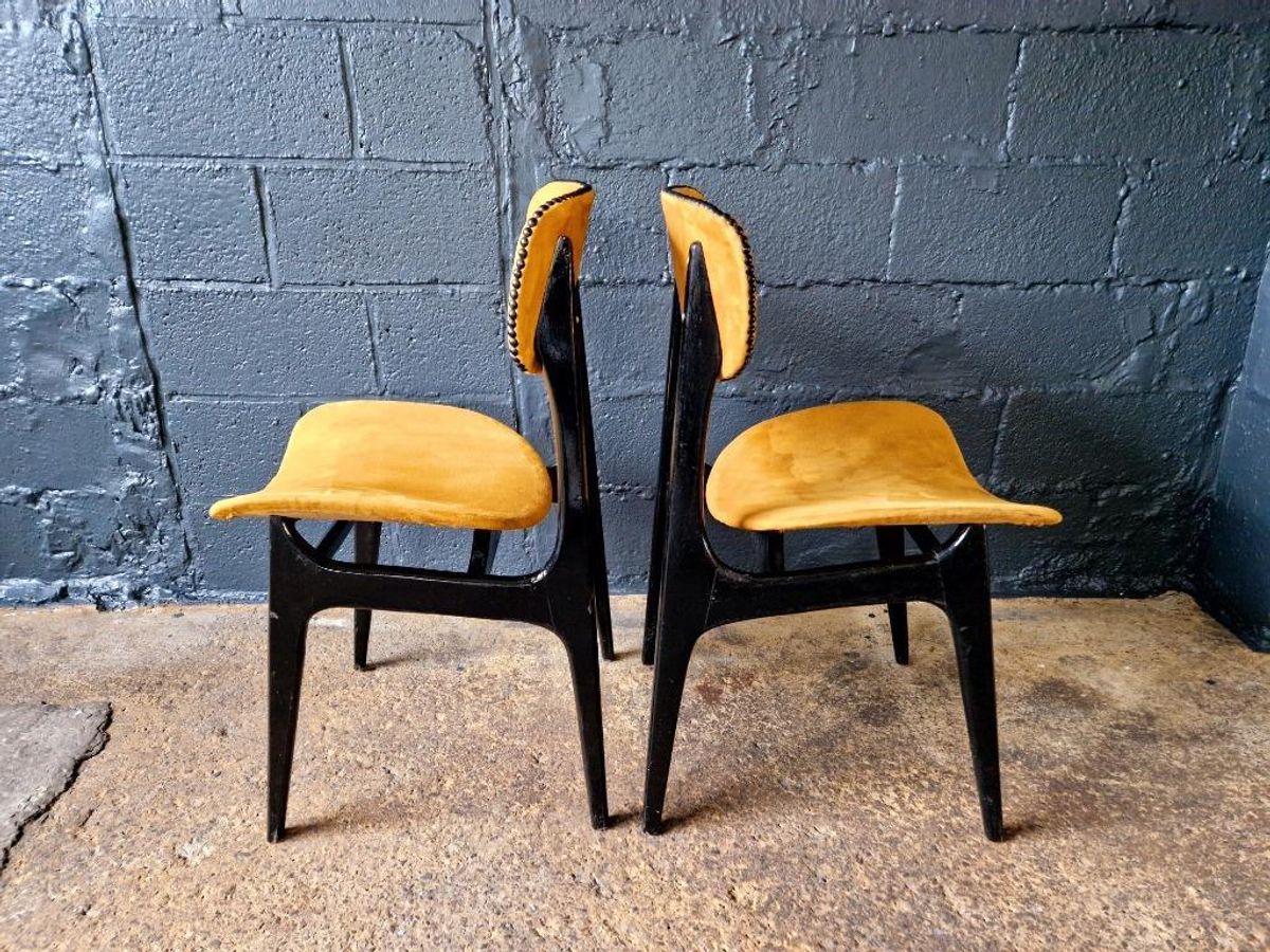 2 Vintage Stoelen In Zwart Gelakt Hout En Mosterdstof, 1960 image 14