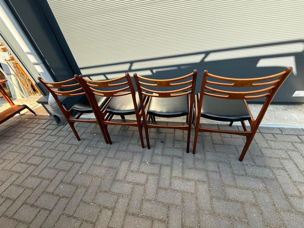 4 Johannes Andersen Stoelen, Deens Design image 16