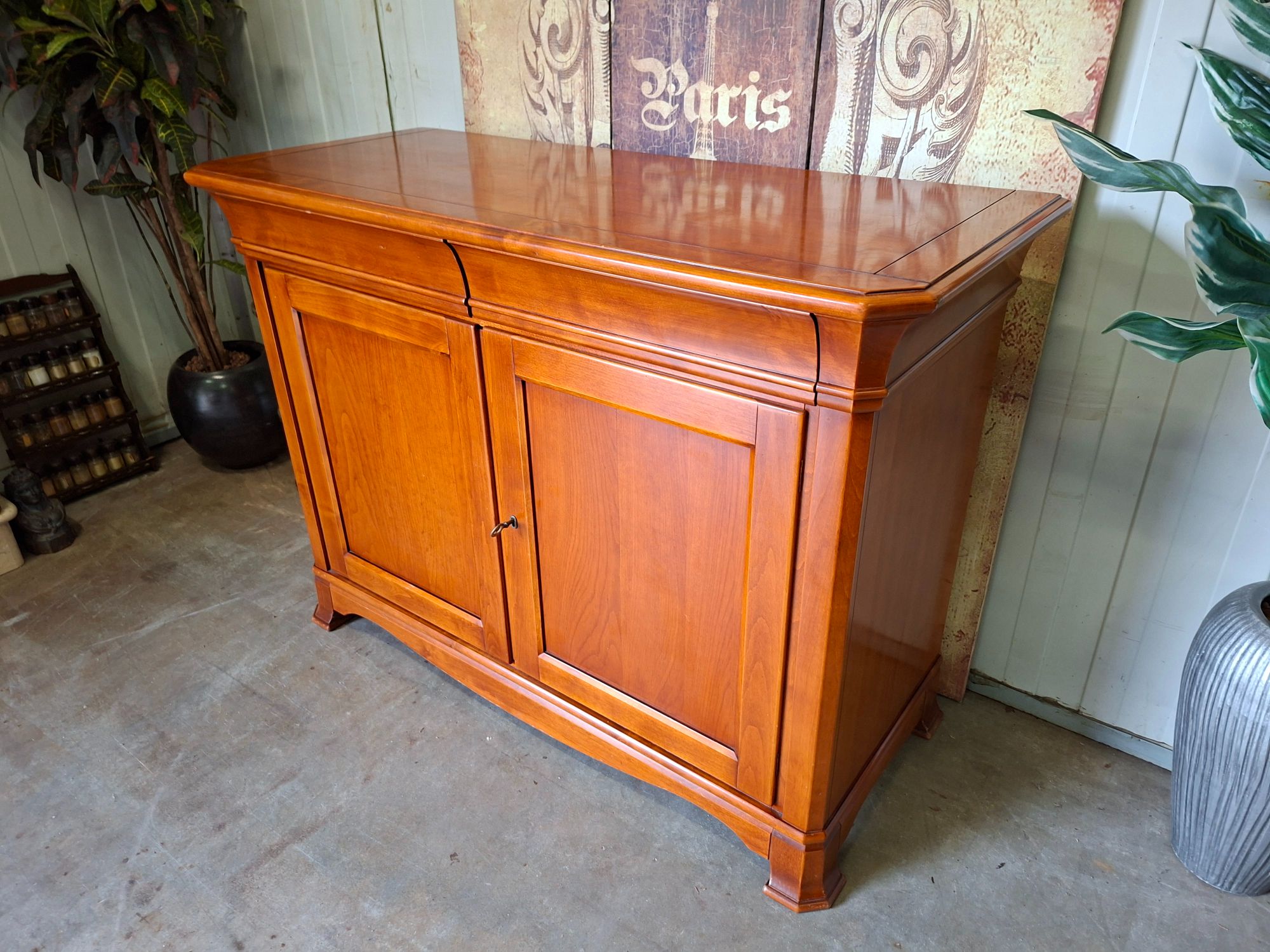 Klassiek Engels Commode, Dressoir, Wandconsole Hele Lichte Gebruikerssporen Afm. 123x52cm En 90cm Hoog. image 3