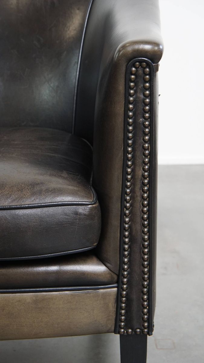 Unieke En Subtiele Zwart/ Grijze Schapenleren Clubfauteuil Met Een Mooi Patina image 9