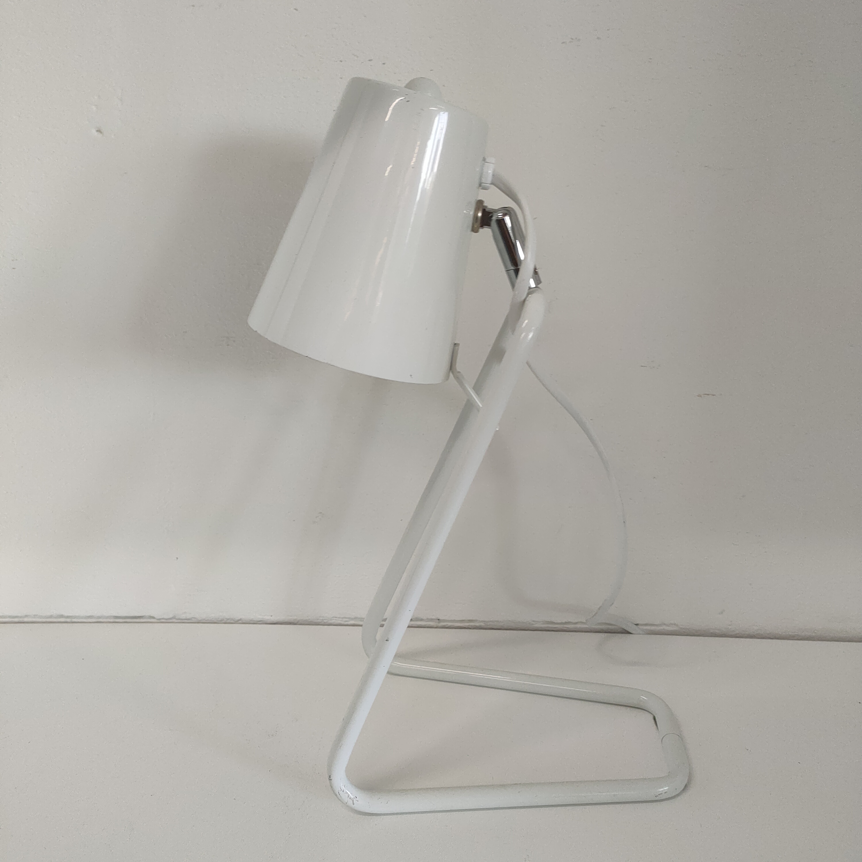 Set Verstelbare Tafel- Bureau Of Nachtkast "z" Lamp Van Leitmotiv image 5