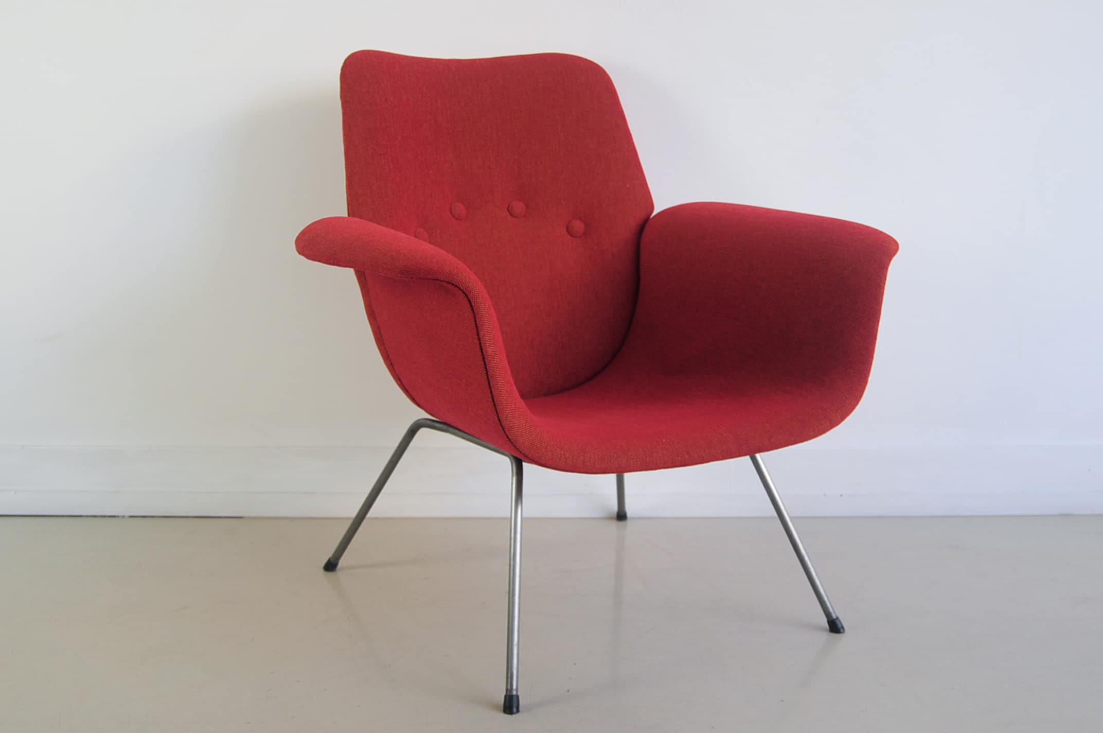 Rode Fauteuil Metalen Poten image 3