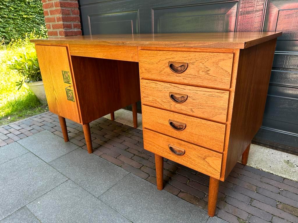 Vintage Sixties Bureau image 7