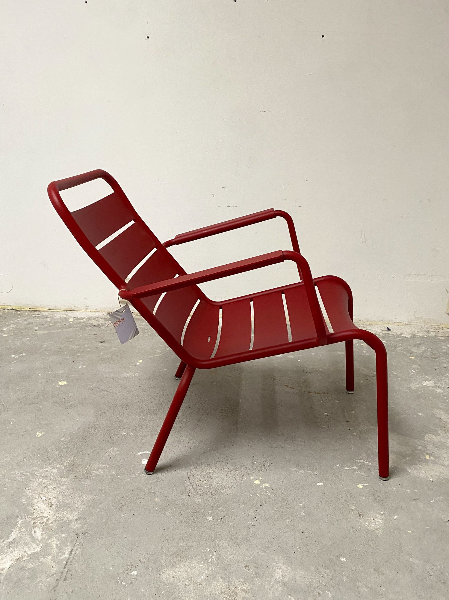 Fermob Luxembourg Low Fauteuil Met Armleuning Black Cherry image 7
