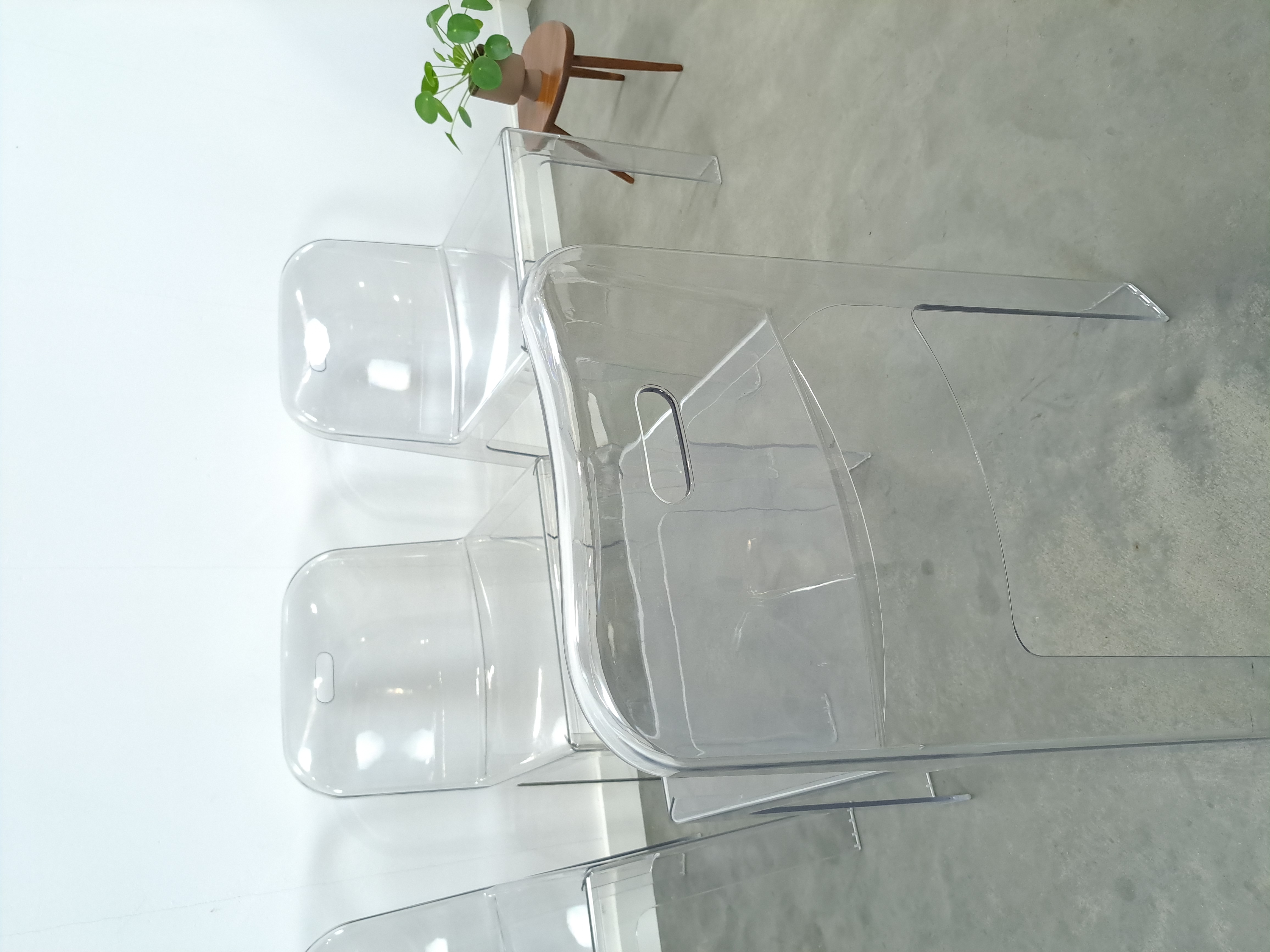 Design Plexiglas Stapelbare Stoelen Trono By Sottsass Associati 2005 Segis Italy image 10