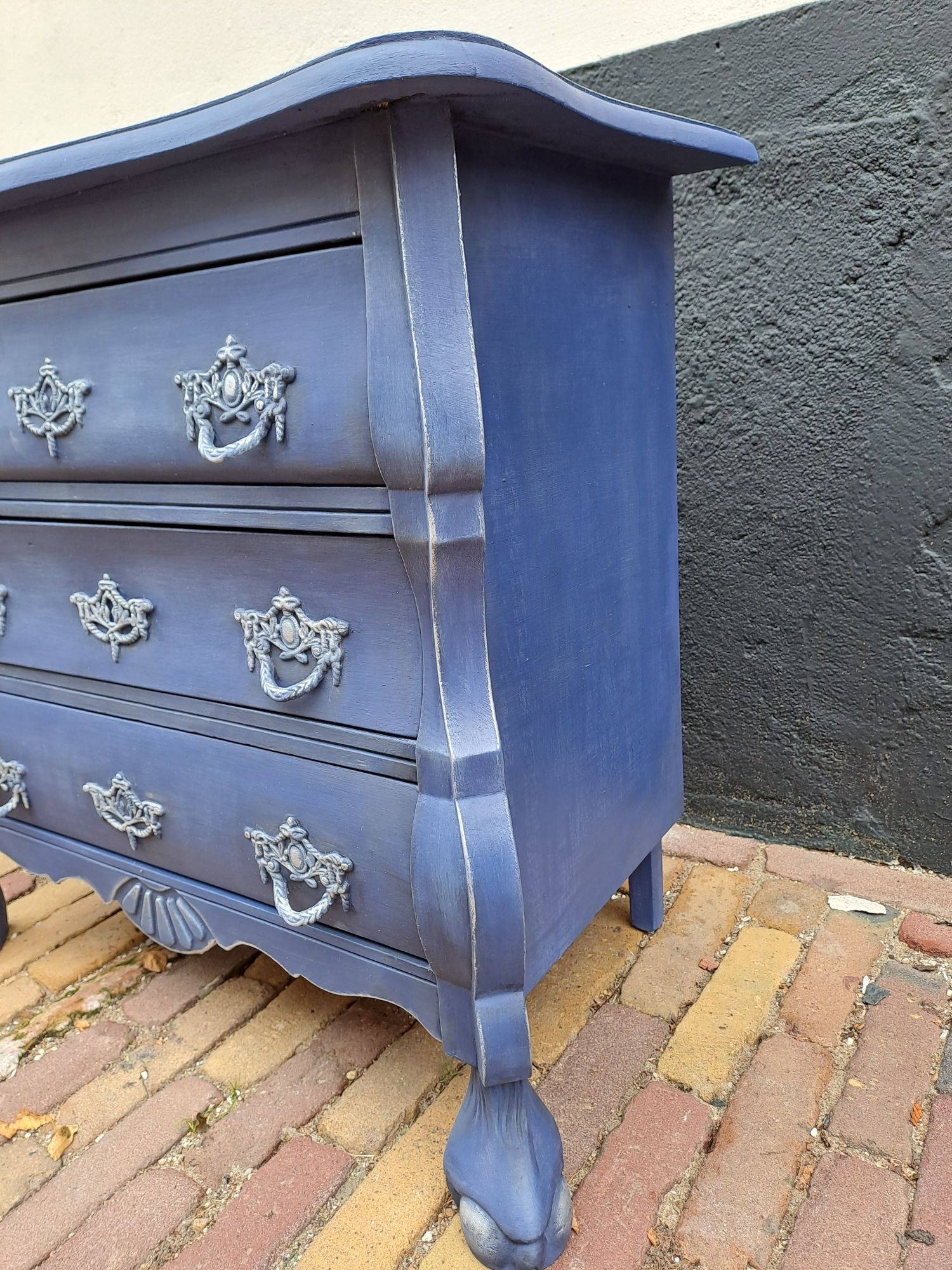 Ladekast - Buikkastje - Blauw Met Zilveren Details image 3