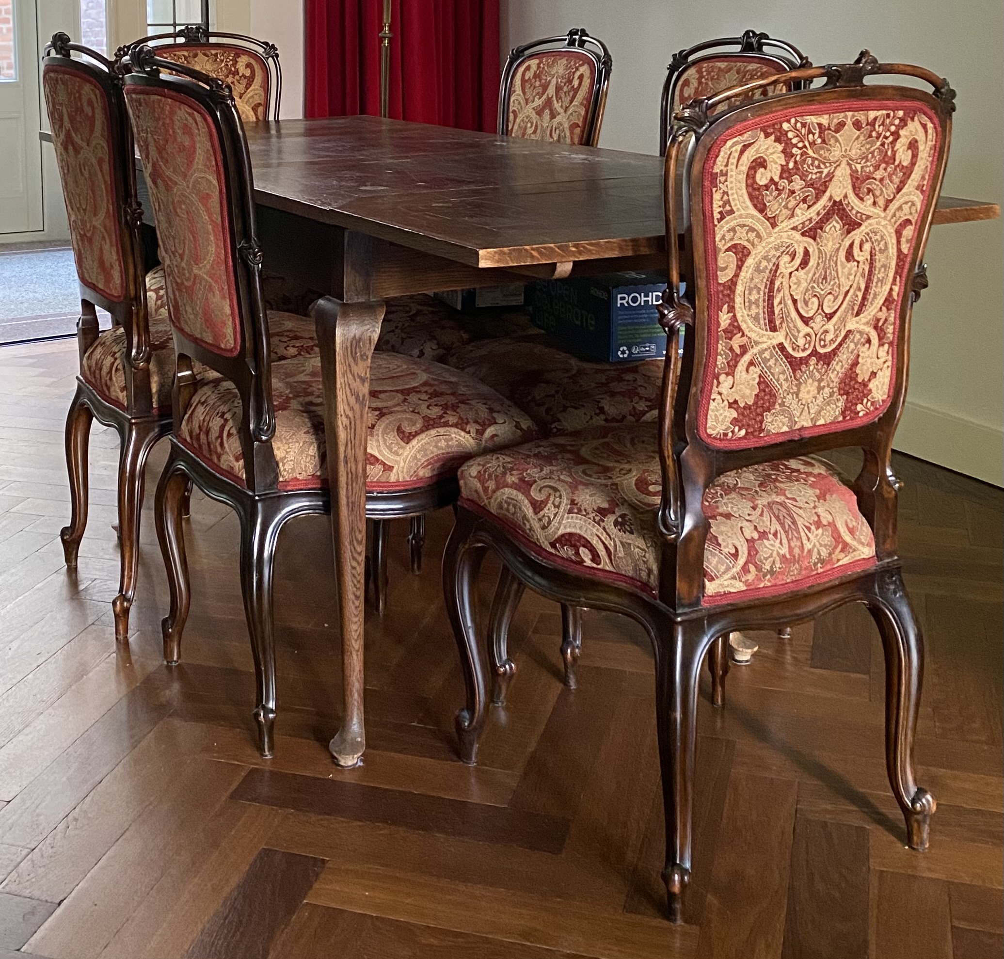6 Antieke Stoelen, Nieuw Gestoffeerd image 2