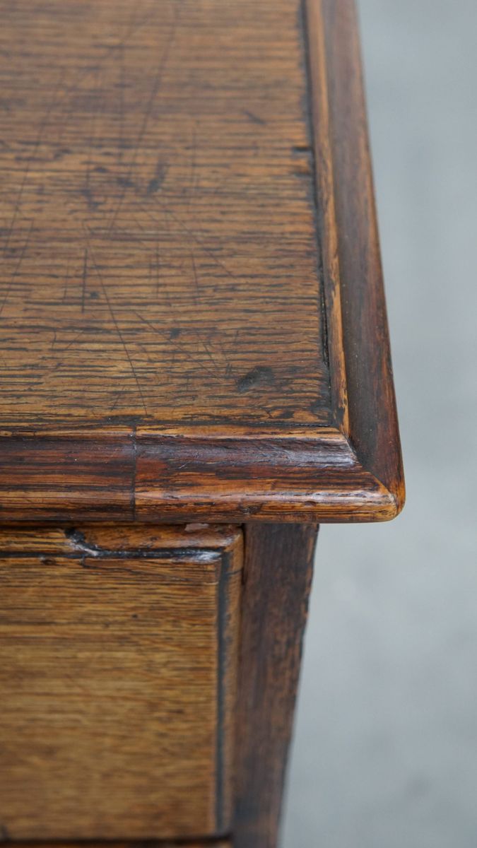 Prachtige Antieke Engelse Eikenhouten Ladekast Uit De 18e Eeuw Met Originele Details image 12