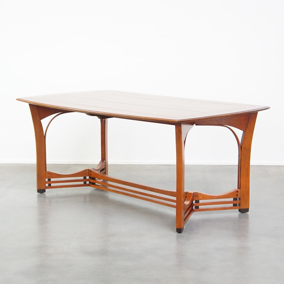 Zeer Mooie 4 Tot 6 Persoons Art Nouveau Design Eetkamertafel Van Schuitema Met Prachtige Details image 2
