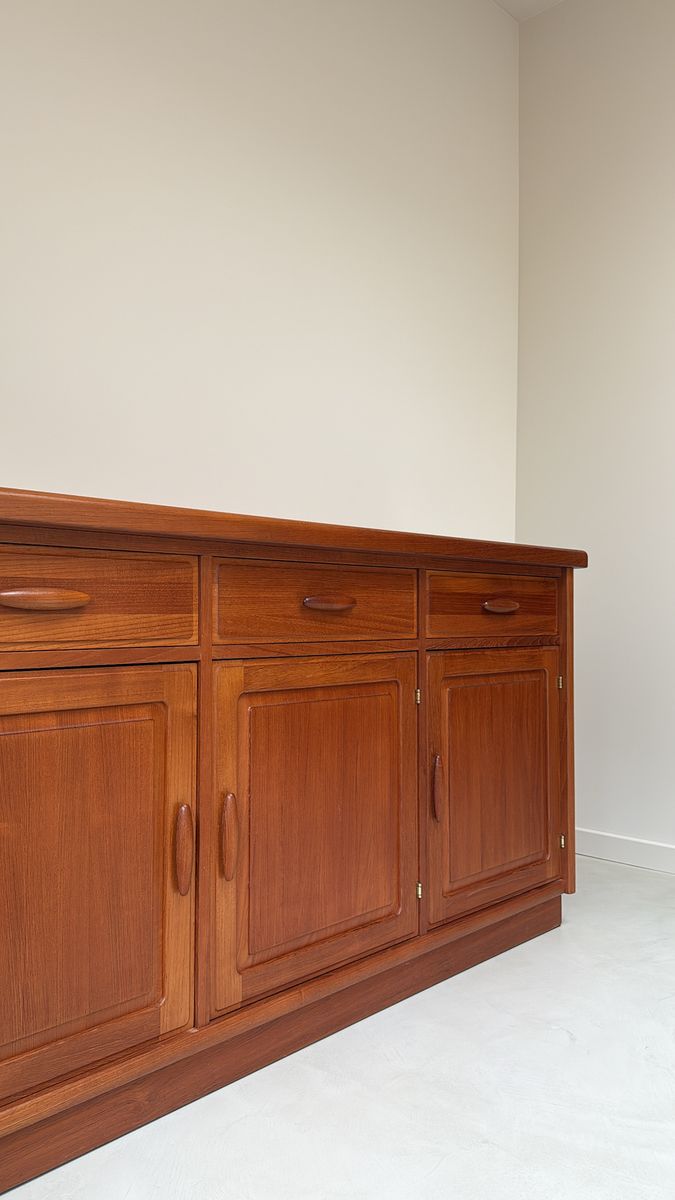 Vintage Houten dyrlund Kast / Dressoir image 5