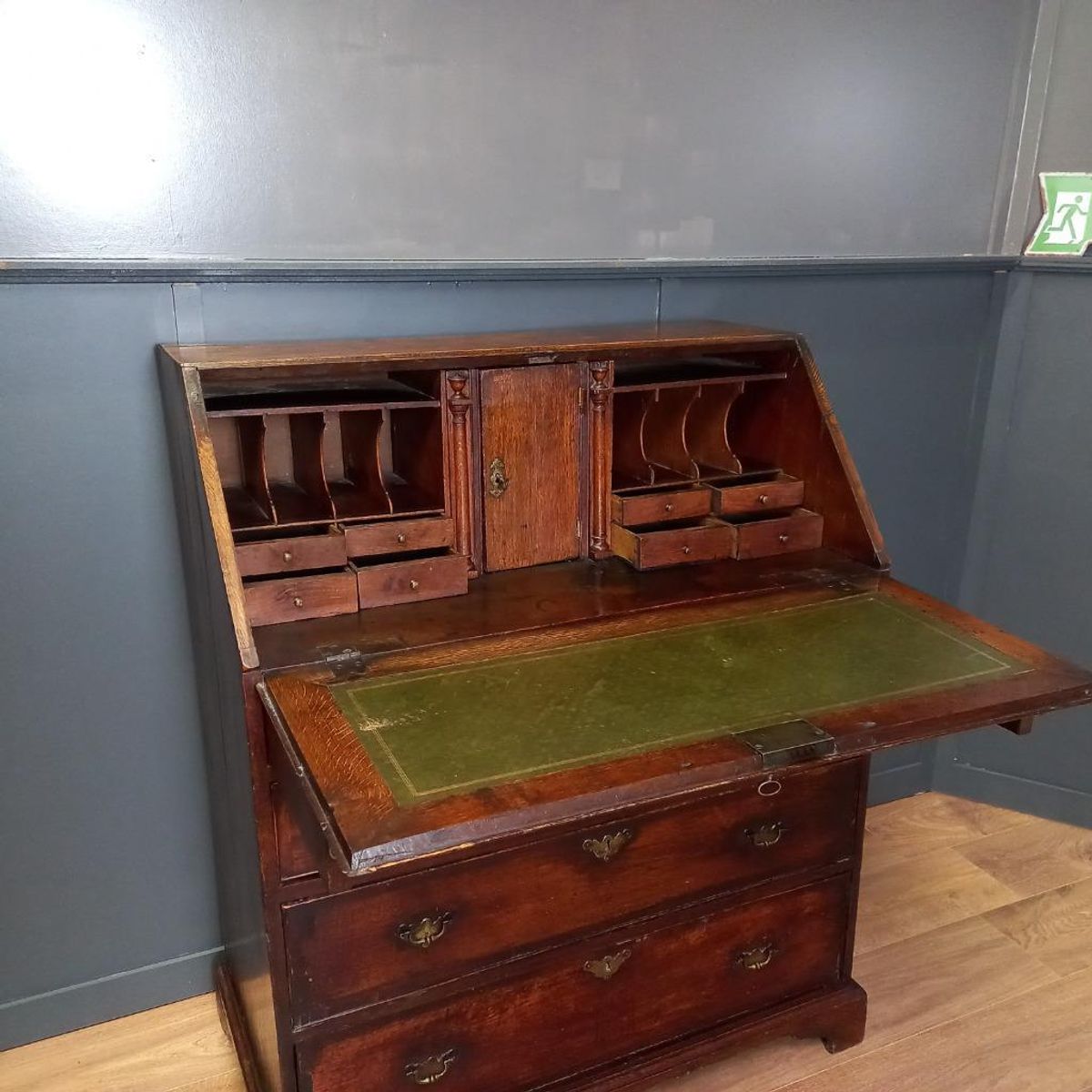 Antieke Engelse Secretaire image 3
