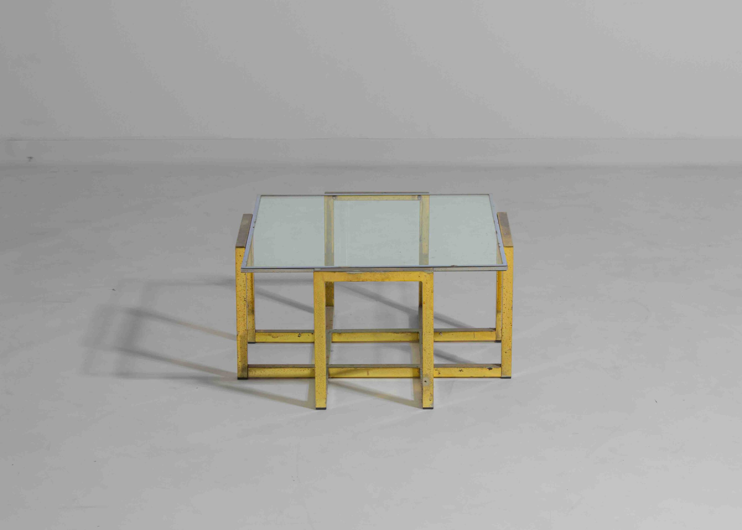 Hollywood Regency Geometrische Messing Salontafel Met Glazen Blad image 7