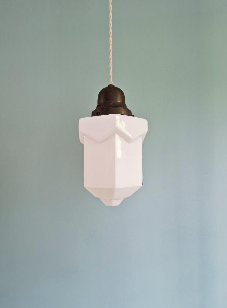 Skyscraper Art Deco Hanglamp In Witte Opaline, 1920-30 image 9