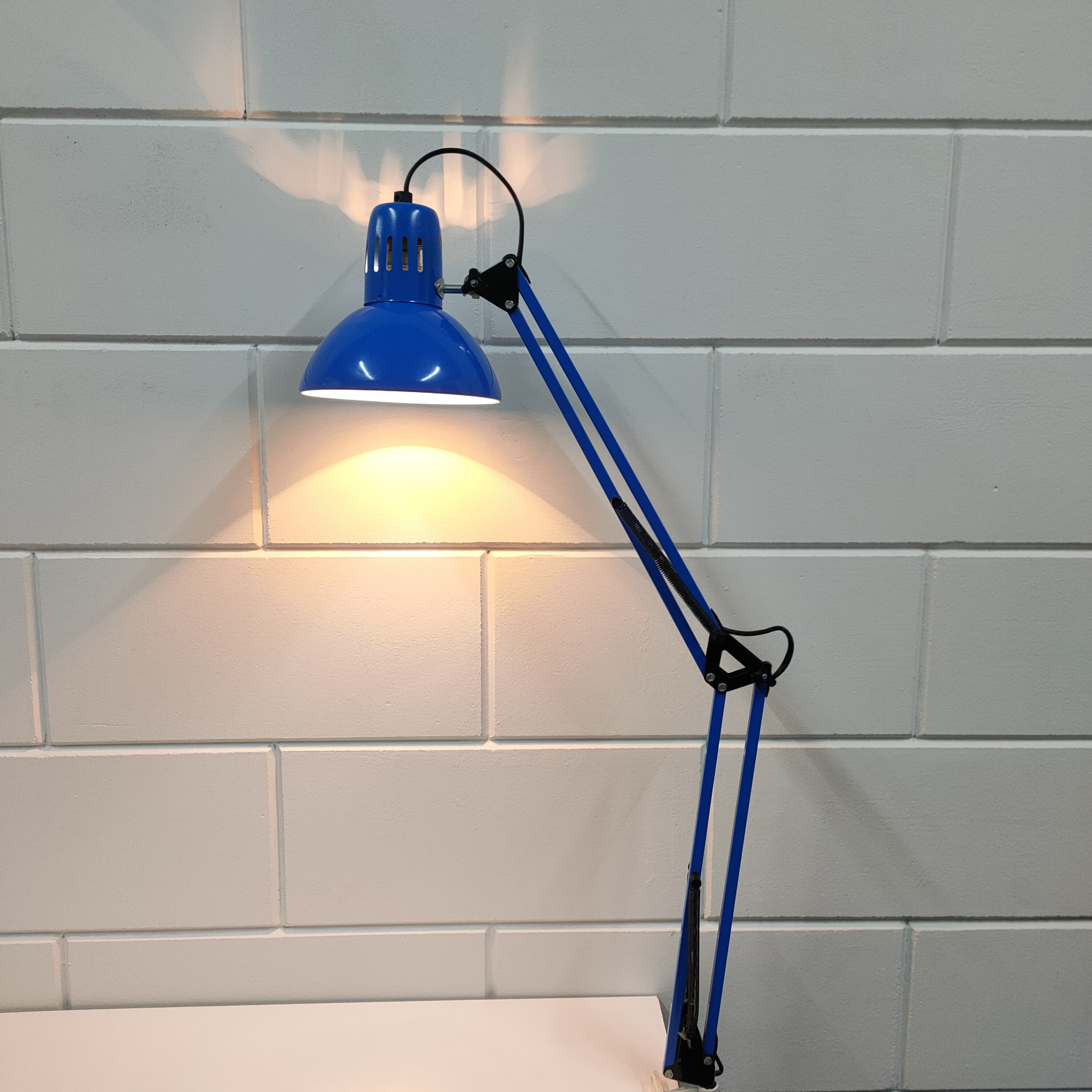 Retro Blauwe Schaarlamp Uit De Jaren 90 image 3