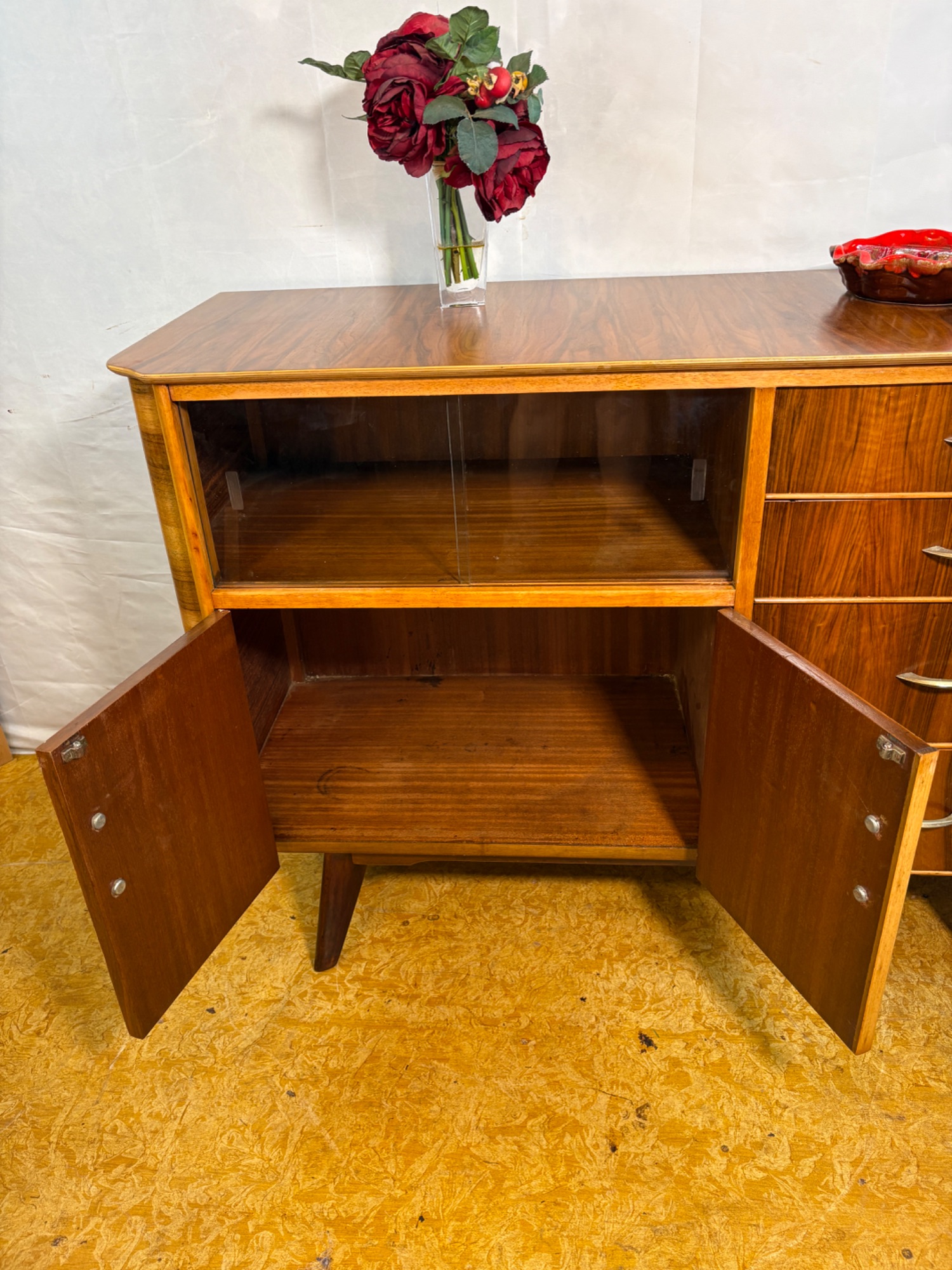 mid century modern dressoir Wovent 1520mm Mid-Century Modern Walnut Sideboard Wood Kitchen Buffet with StorageHomary