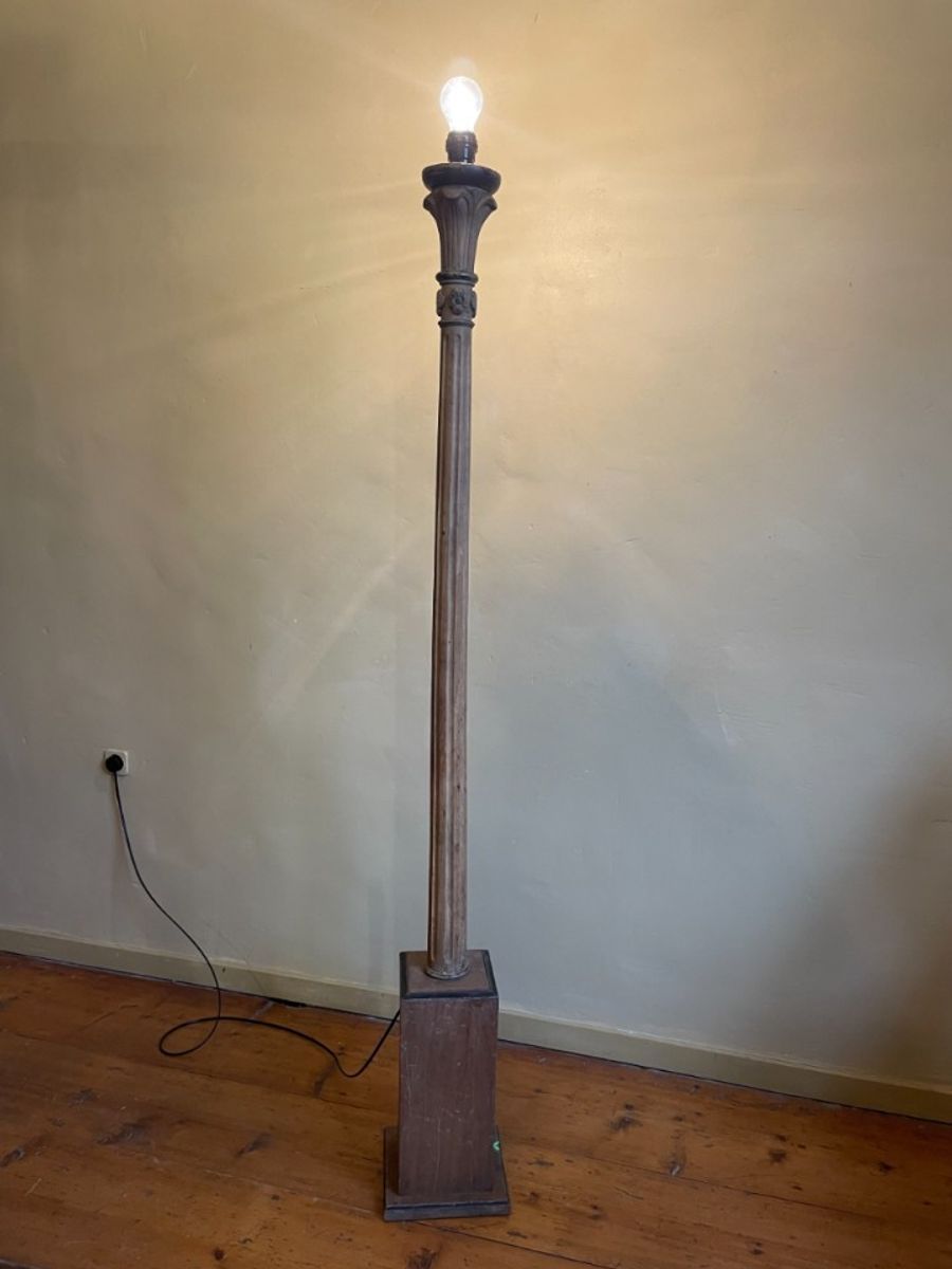 19e Eeuwse Essenhouten Lampenvoet Frans image 9