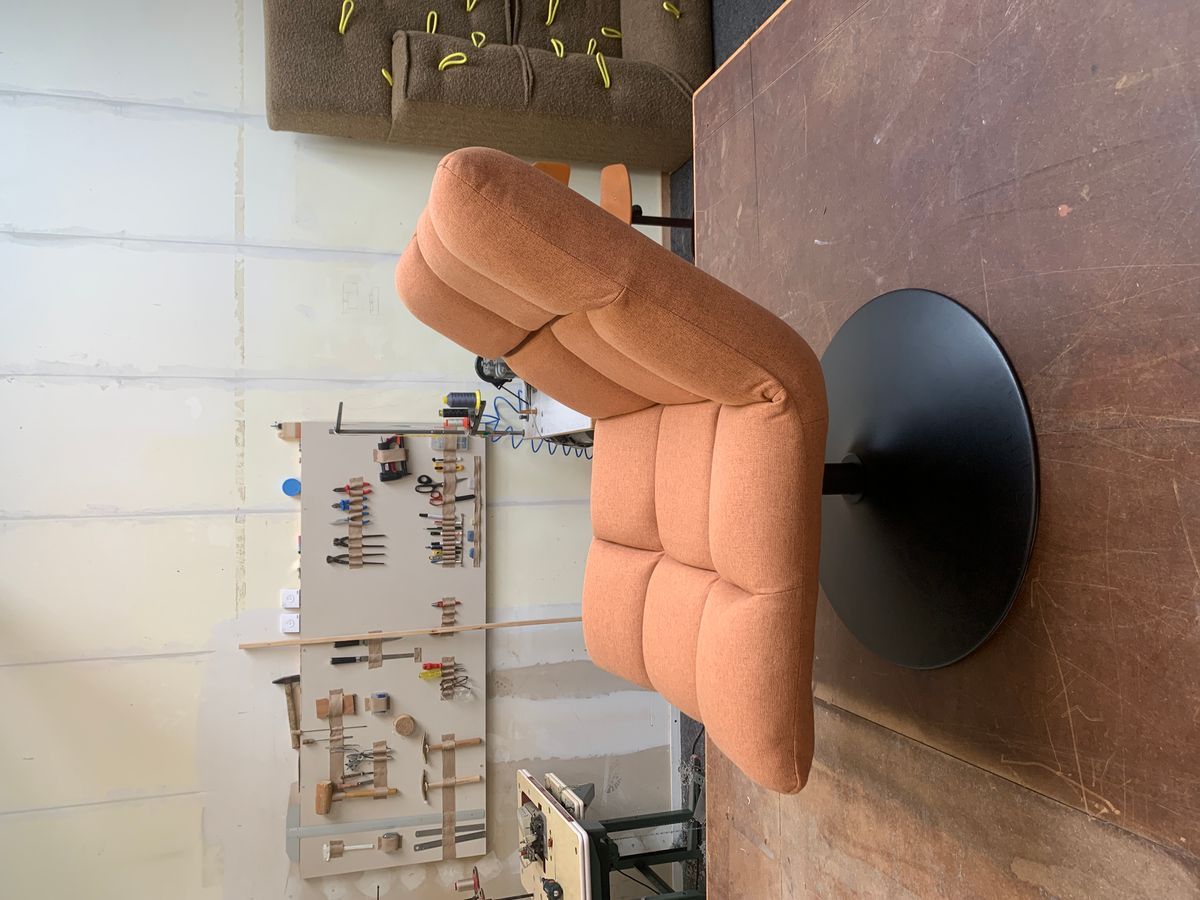 DUTCHBONE Fauteuil In Perzikoranje – Opnieuw Bekleed image 8