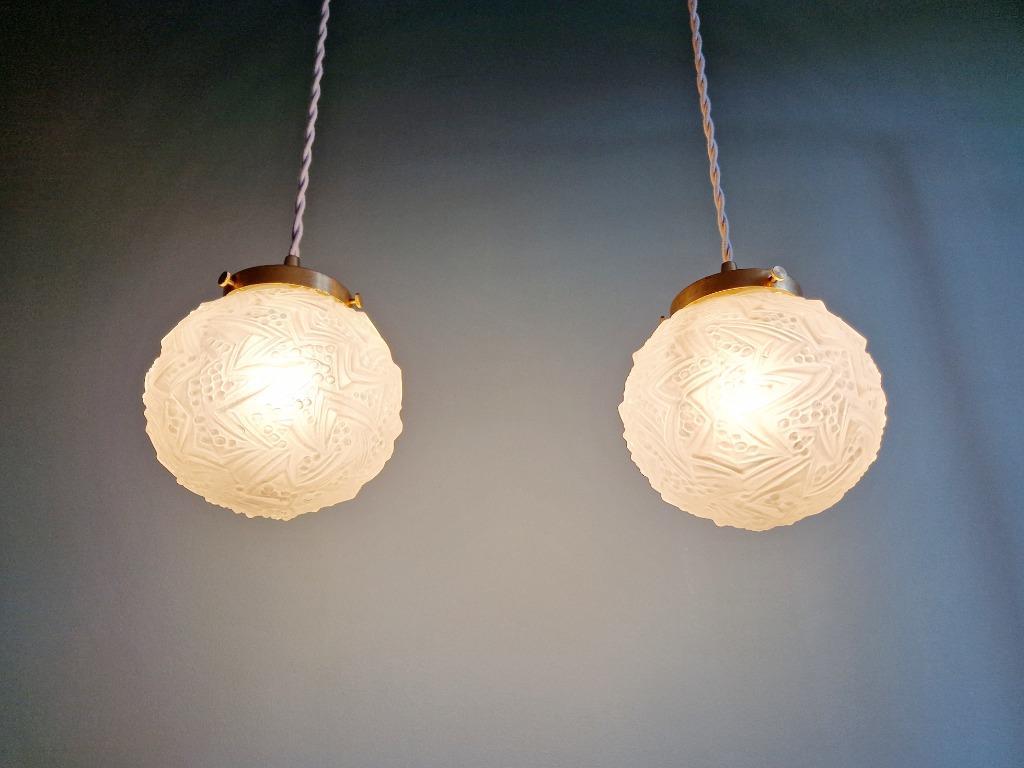 Paar Art Deco Kroonluchters In Gesatineerd Glas, 1920-30 image 11