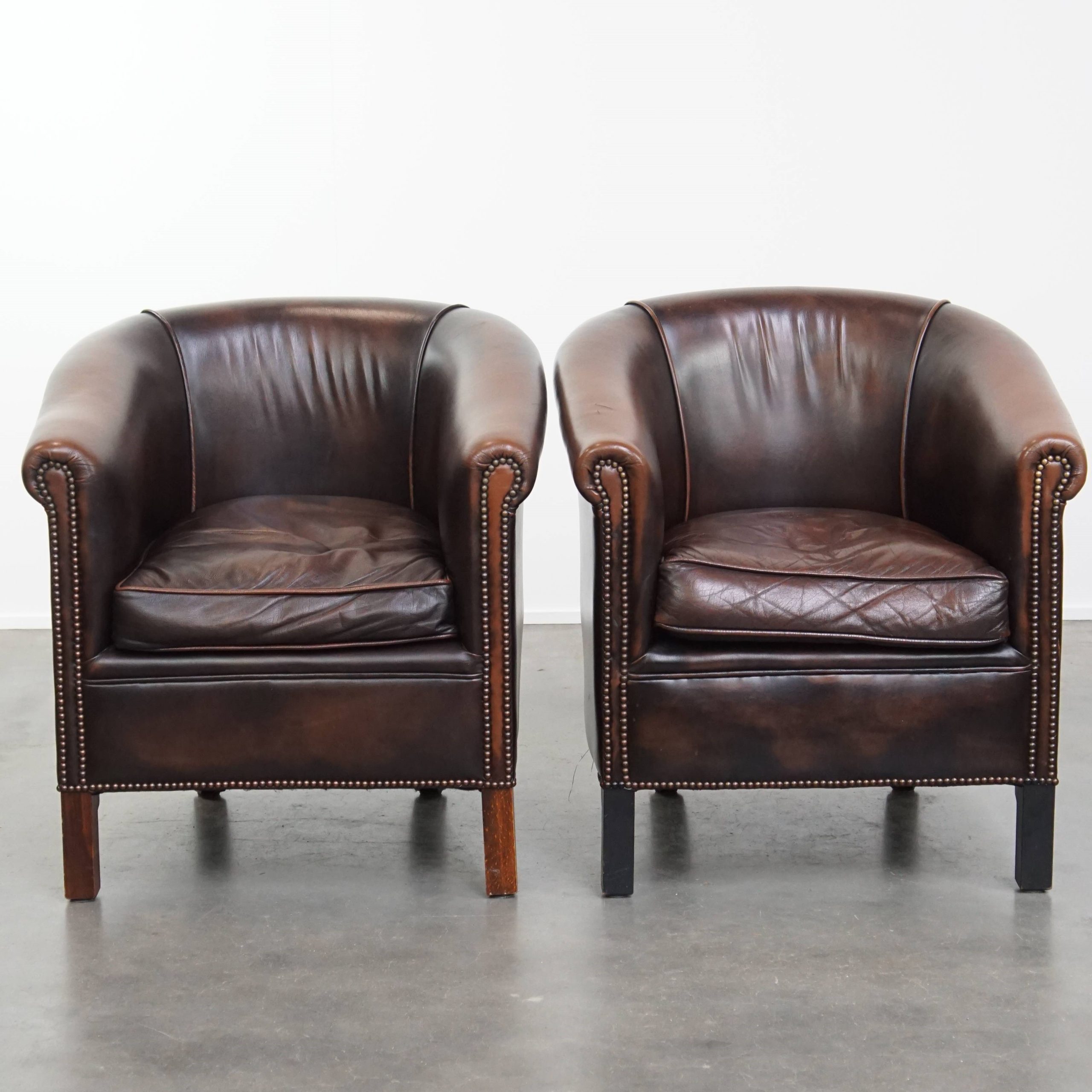 Elegante En Comfortabele Set Van 2 Rundleren Clubfauteuils In Engelse Stijl image 2