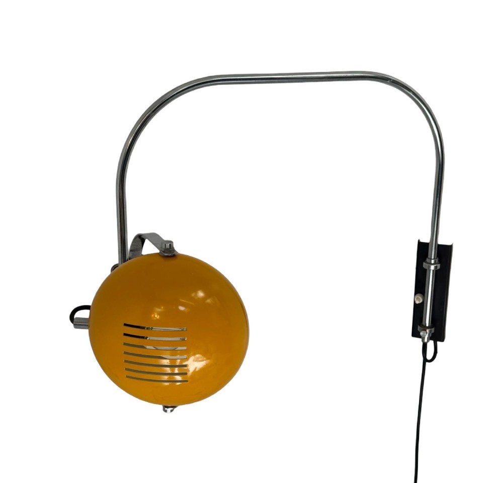 Herda - Space Age Wall Lamp - Yellow Shade, Black Base And Chromed Upright (rare Model) image 6