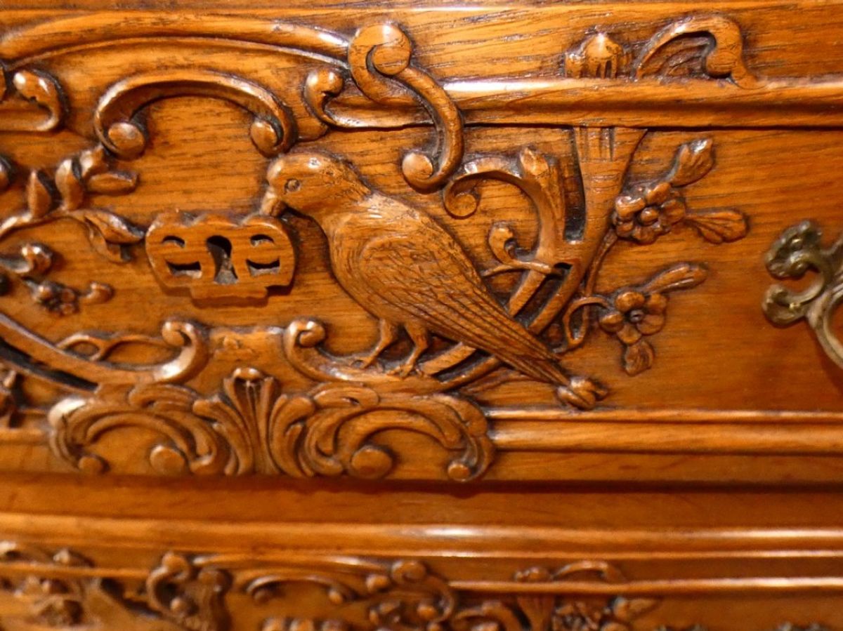 Louis Xv Franse Gebeeldhouwde Eiken Commode. image 10