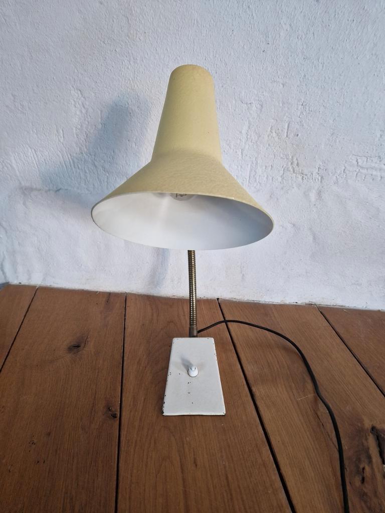 Sis Light Duits Vintage Bureau Lamp Jaren 50 Geel. image 13