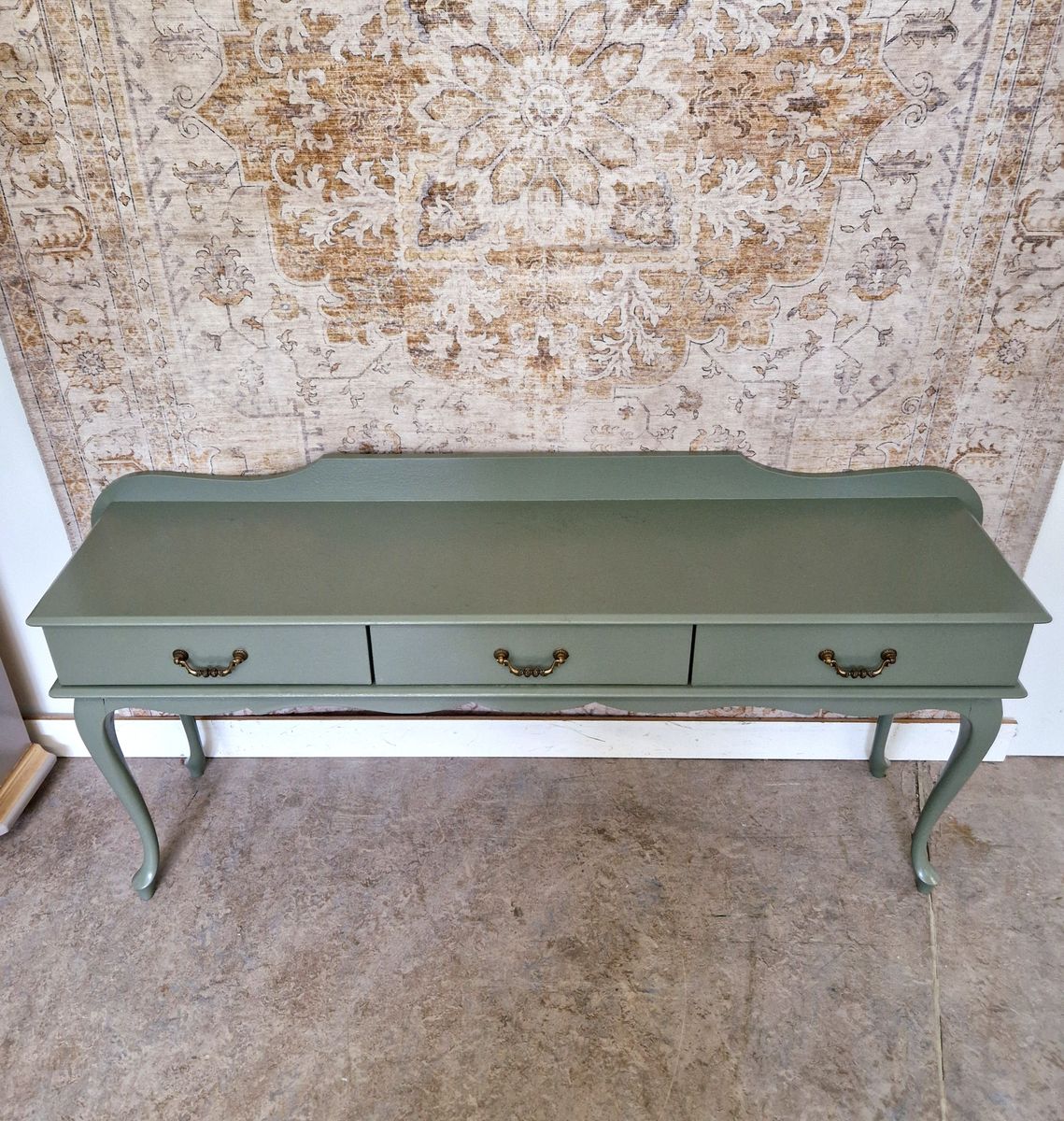 Queen Anne Vintage Dressoir In Groen/ Ladekast Met Drie Lades image 4