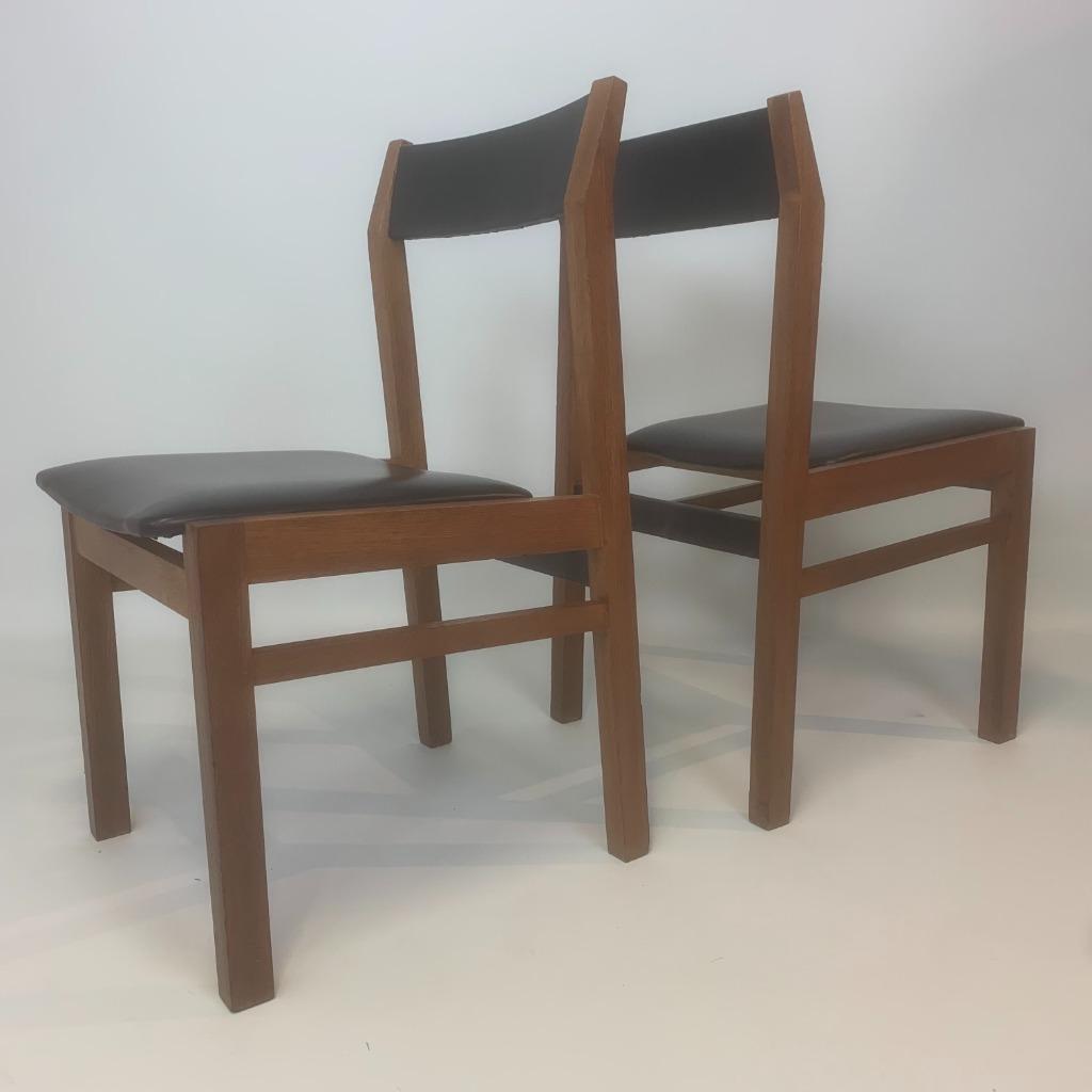 Eetkamerstoelen Van Pieter De Bruyne Voor V-form image 6