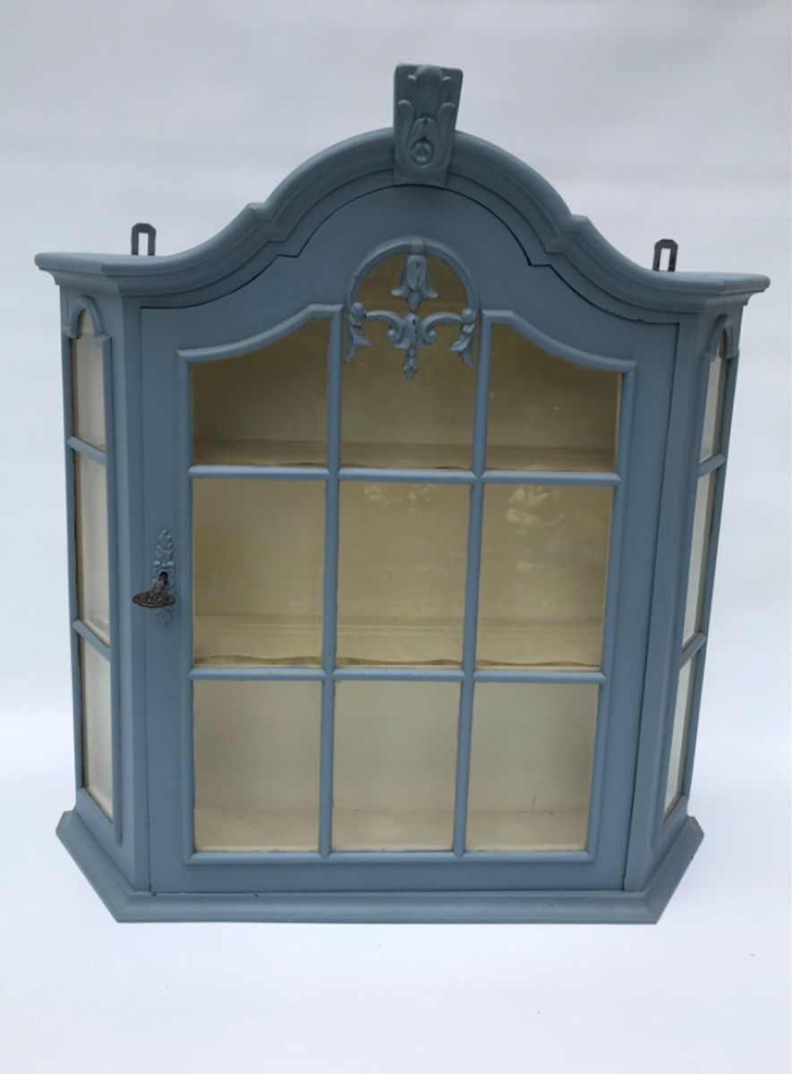 Vitrinekast In Blauw image 2