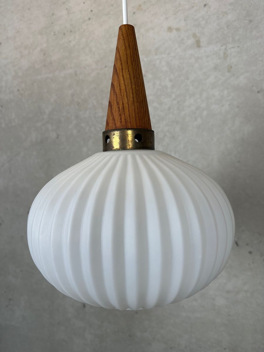 3x ‘japandi’ Hanglampen – Teak En Opaline image 6