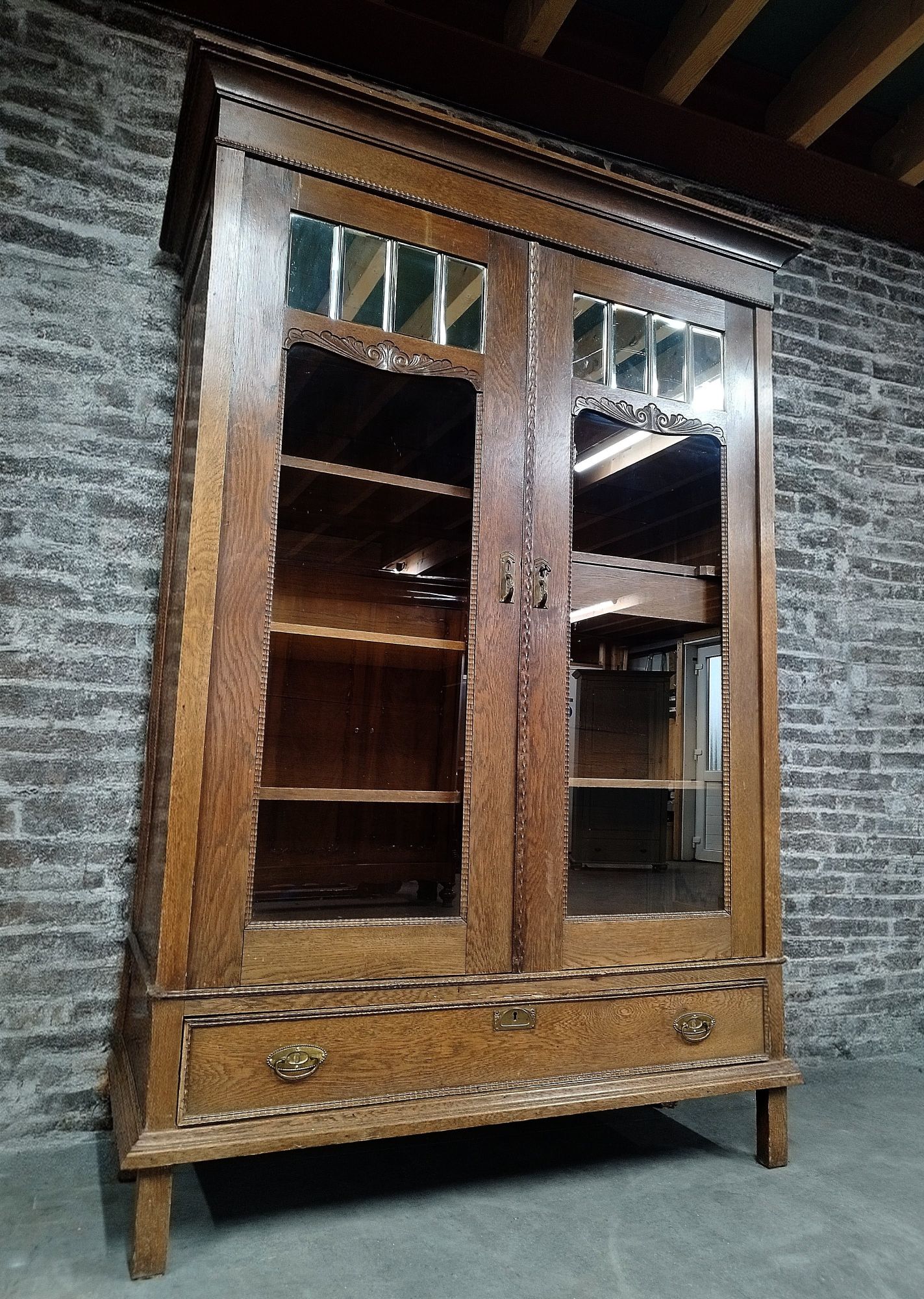 Oude Vitrinekast / Buffetkast / Servieskast image 3