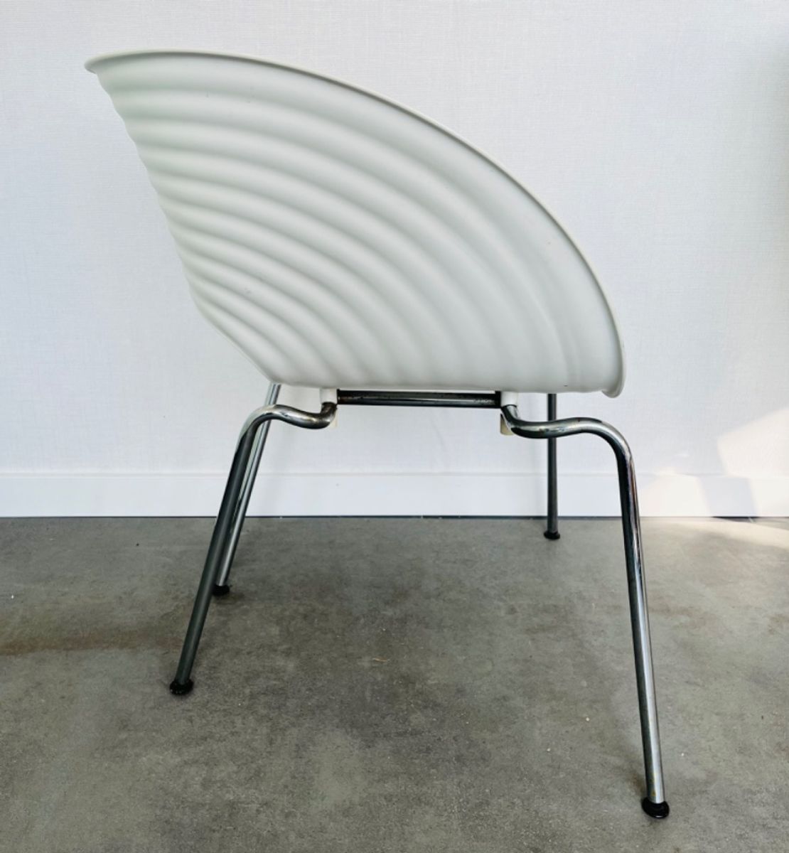 4 Vitra Tom Vac Stoelen image 7