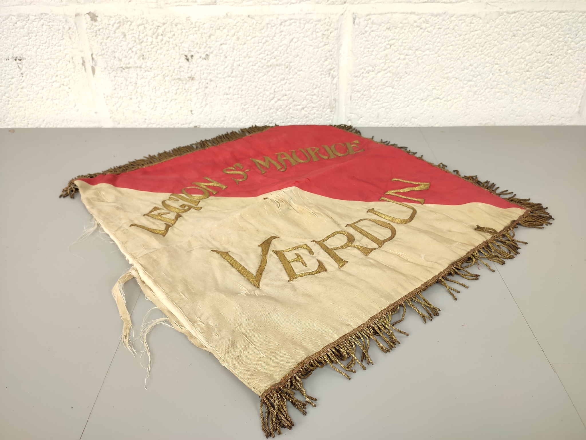 Oude Vlag 'Legion St Maurice Verdun' image 3