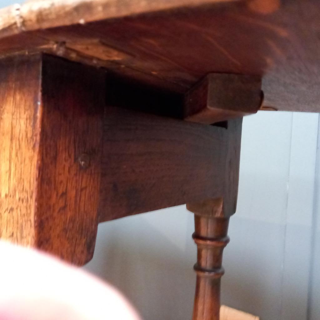 Antieke Drop Leaf Jointstool image 12