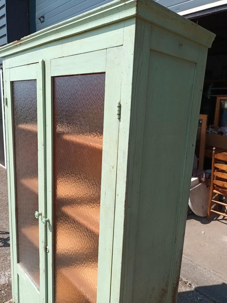 Mintgroene Vintage Vitrinekastje Met Figuurglas image 10