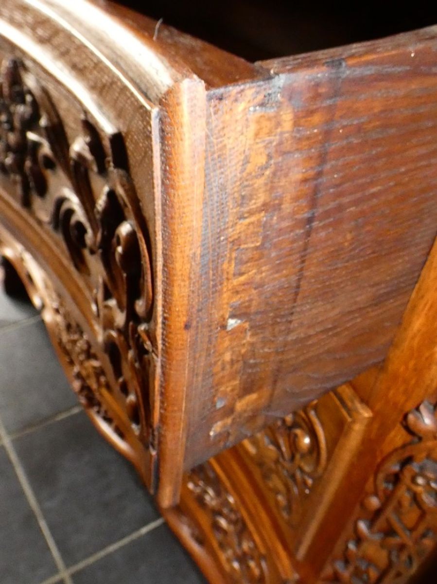 Louis Xv Franse Gebeeldhouwde Eiken Commode. image 11