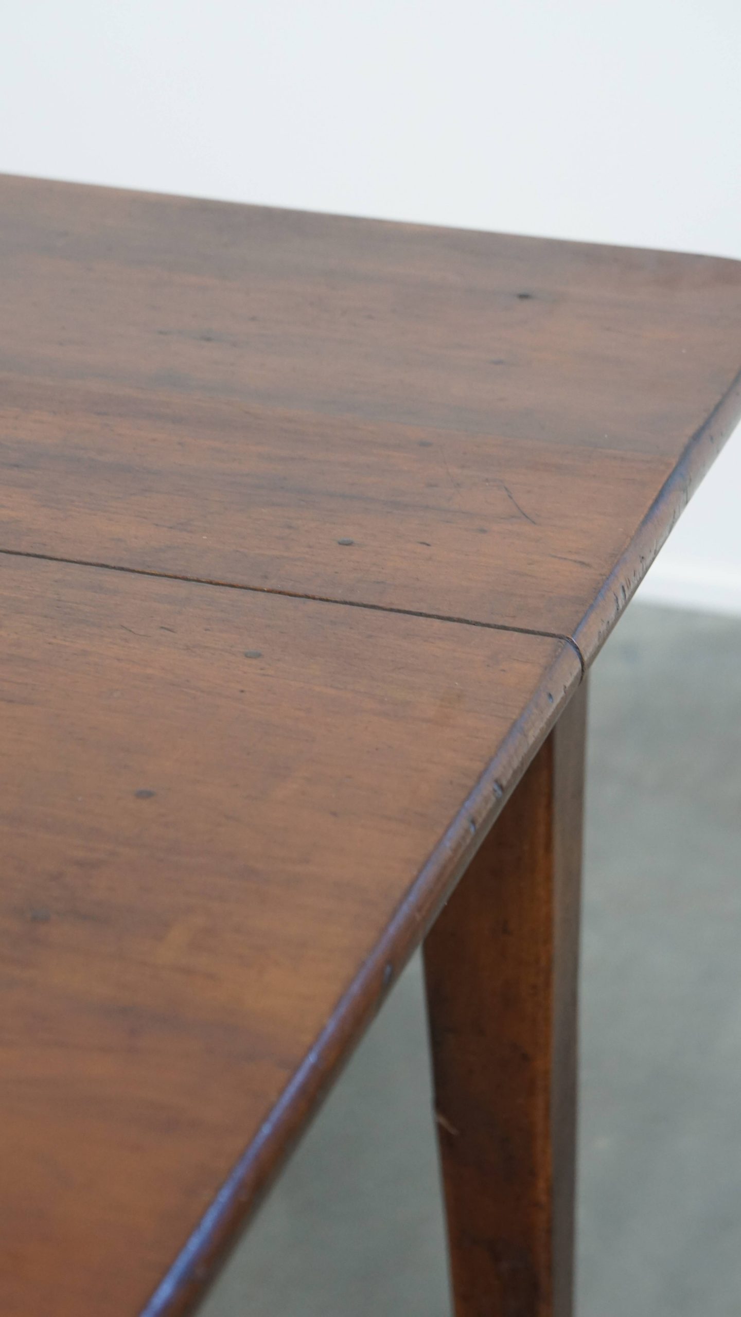 Antieke Franse Eettafel Gemaakt Van Kersenhout In Een Warme Kleur image 17