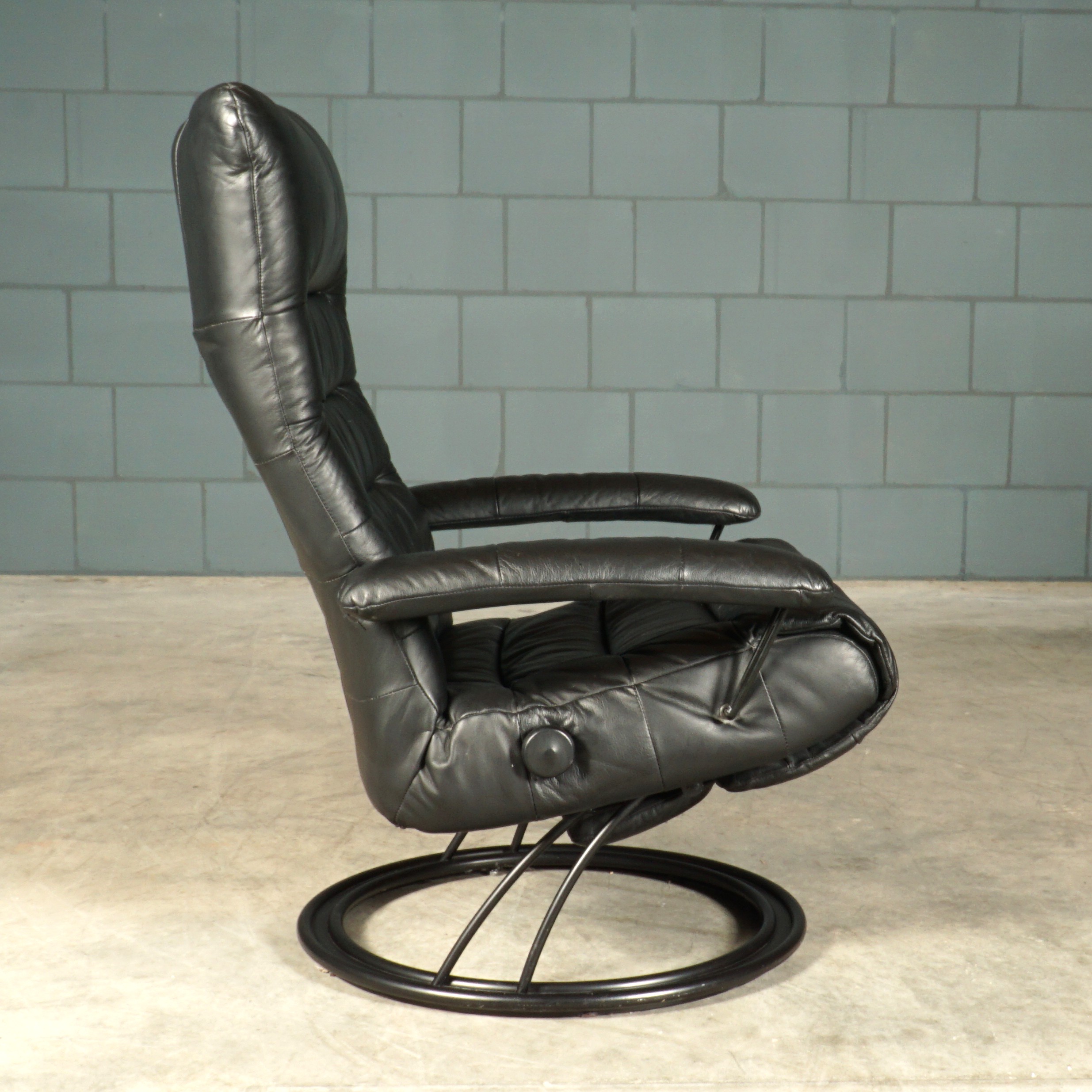 Vintage Draaifauteuil Met Voetsteun – Recliner – Jaren 80 image 4