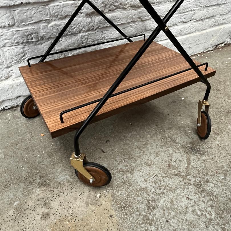 Vintage Serveerwagen/barcart Zwartstaal Houtlook Midcentury image 5